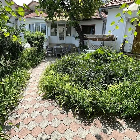 House In Arcadia